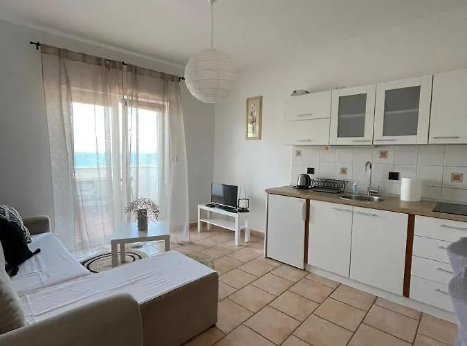 Frina Ii, Island Hvar Jelsa (Hvar)