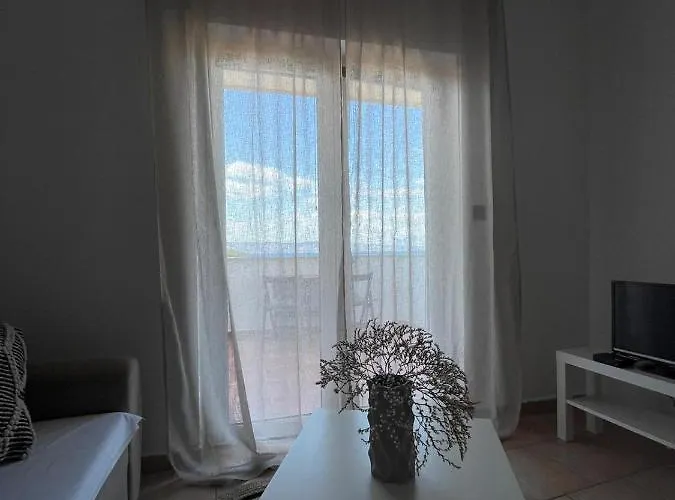 Frina Ii, Island Hvar Jelsa (Hvar)